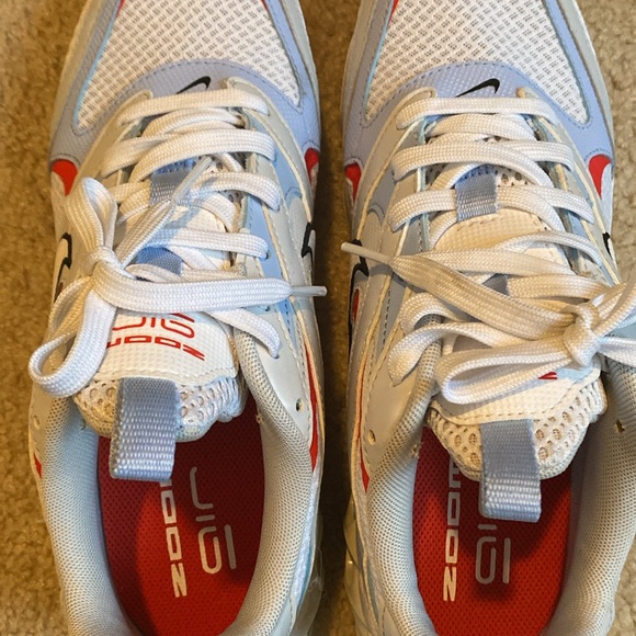 Nike Zoom Air Fire sneakers. White Royal Tint. Size 10 women’s. - Picture 4 of 7